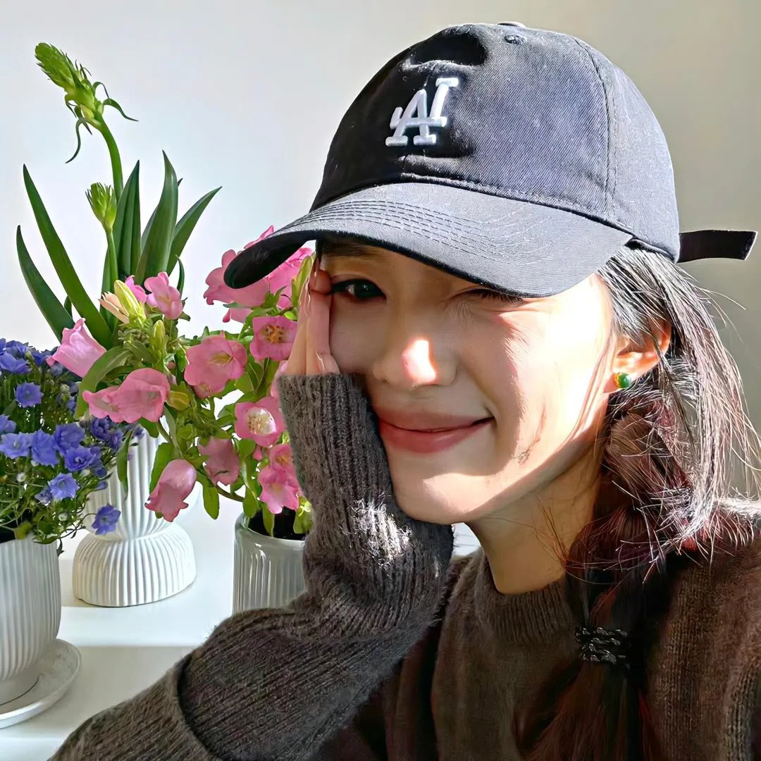 她与她的自画像